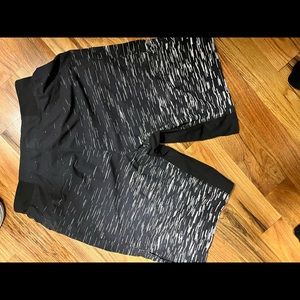 Lulu mens black board shorts